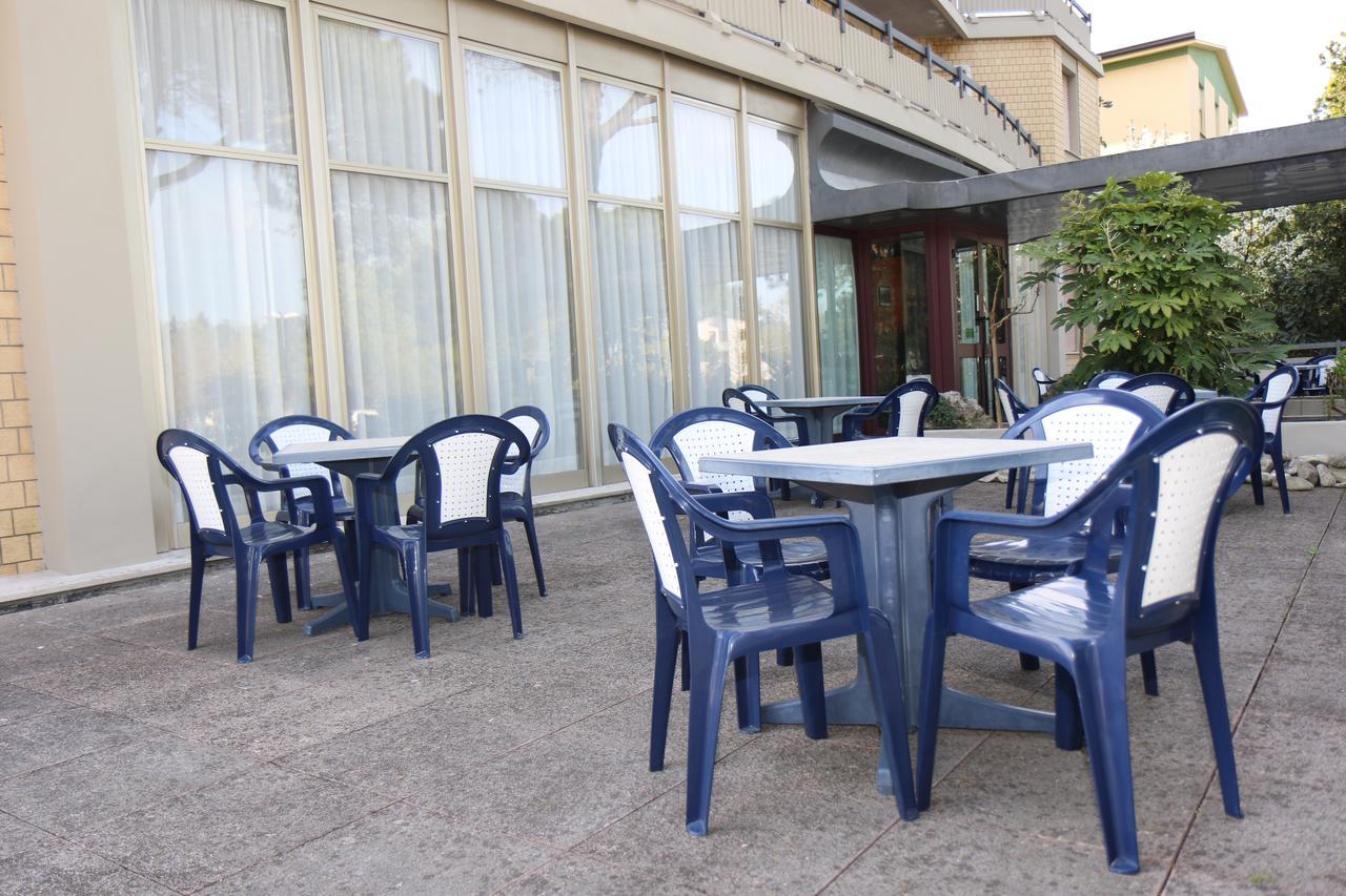 Hotel Cristallo Riolo Terme Exterior photo